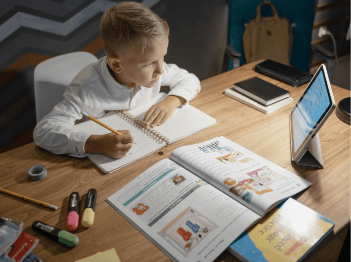 Cours de soutien scolaire en visioconférence pour tous les niveaux avec e-supadom.fr, accessibles partout et à tout moment